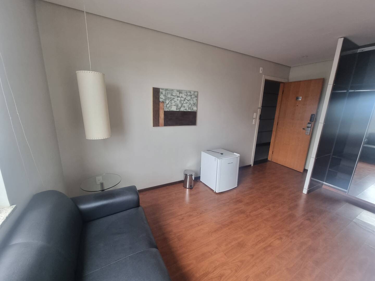 Apartamento à venda com 1 quarto, 31m² - Foto 2