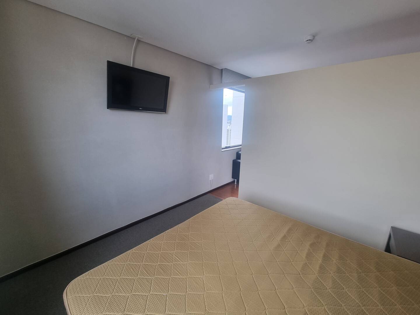 Apartamento à venda com 1 quarto, 31m² - Foto 4