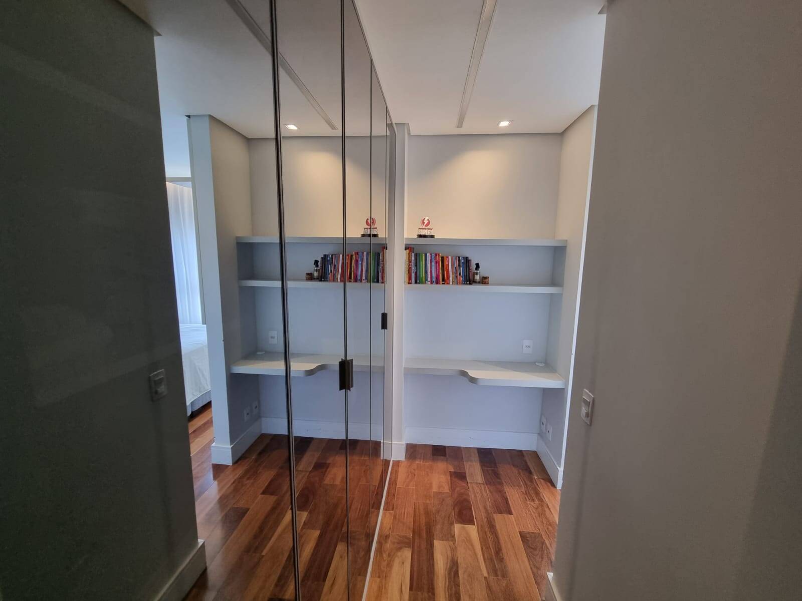 Apartamento à venda com 3 quartos, 96m² - Foto 13