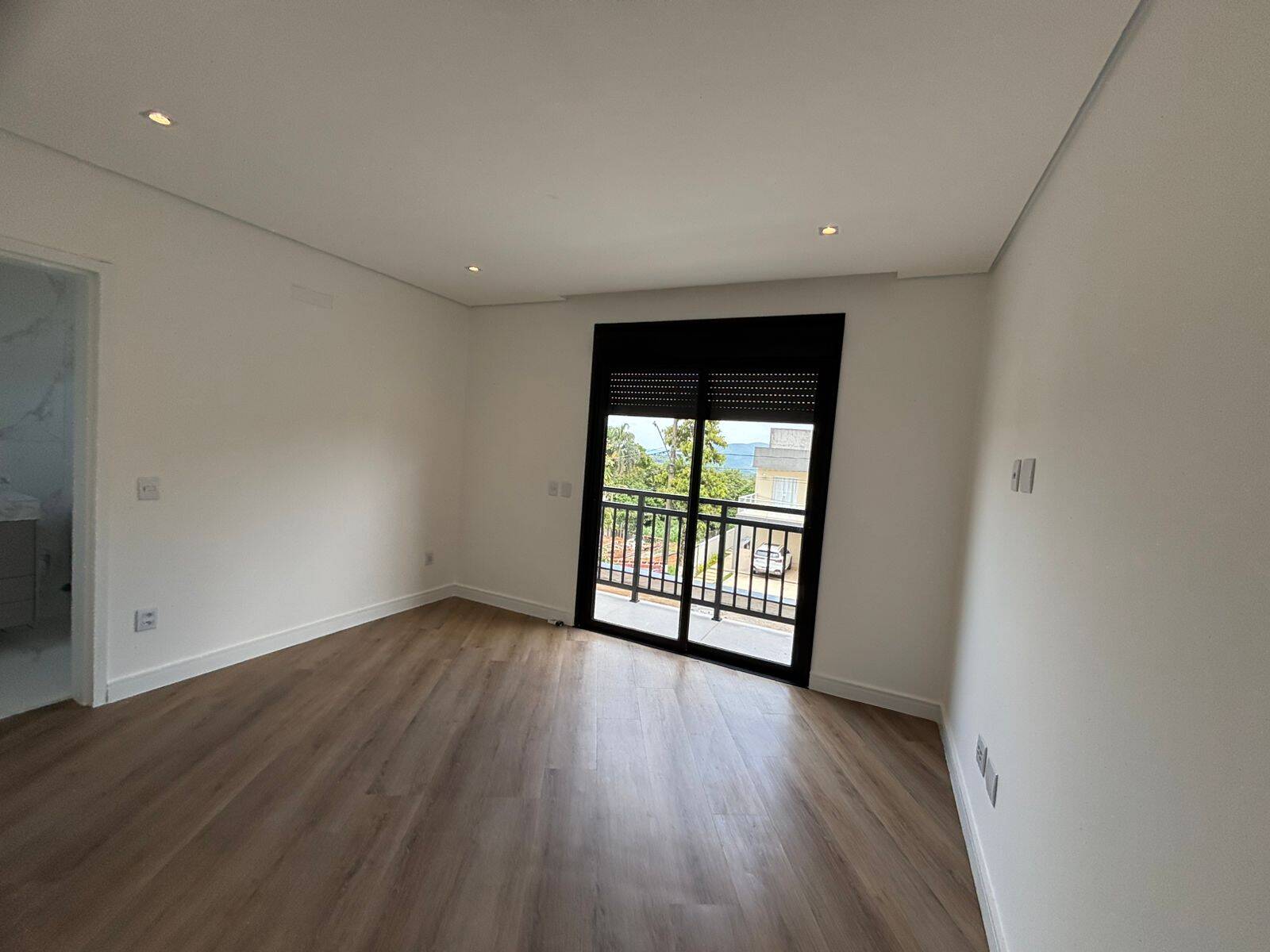 Casa de Condomínio à venda com 4 quartos, 328m² - Foto 19