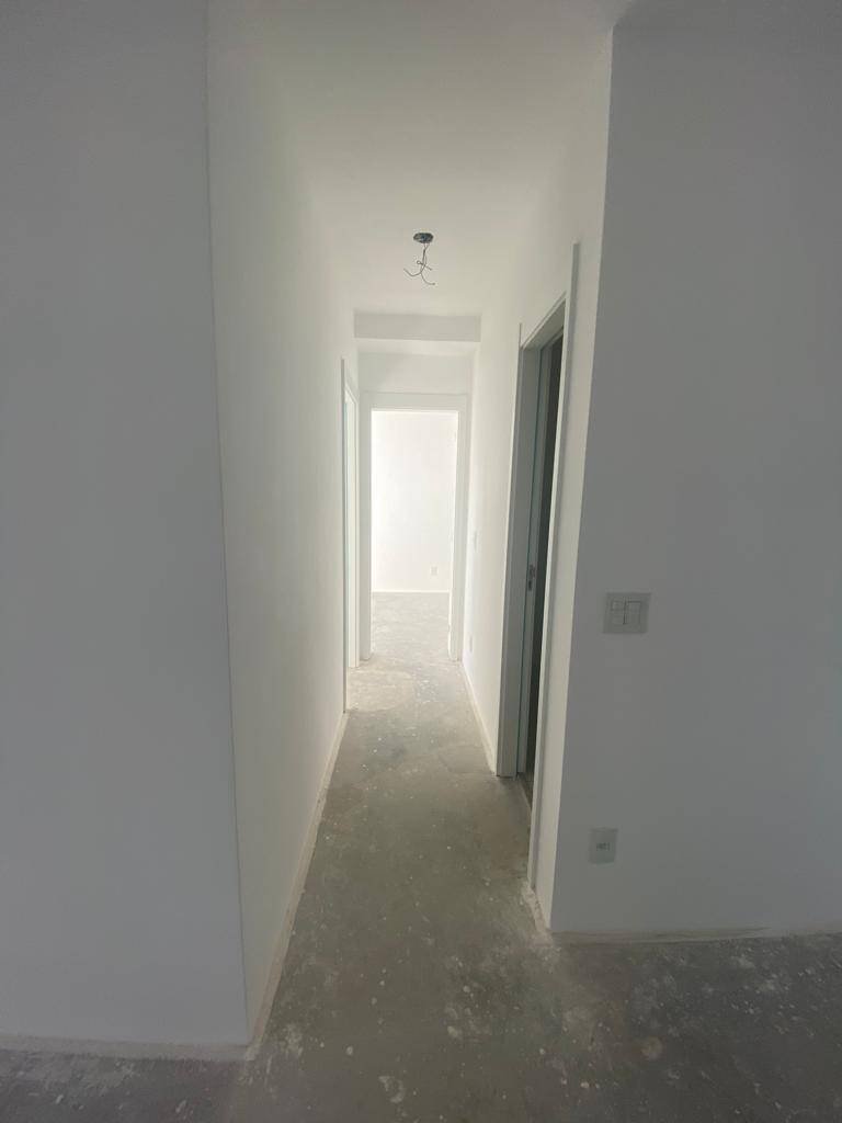 Apartamento à venda com 2 quartos, 67m² - Foto 14