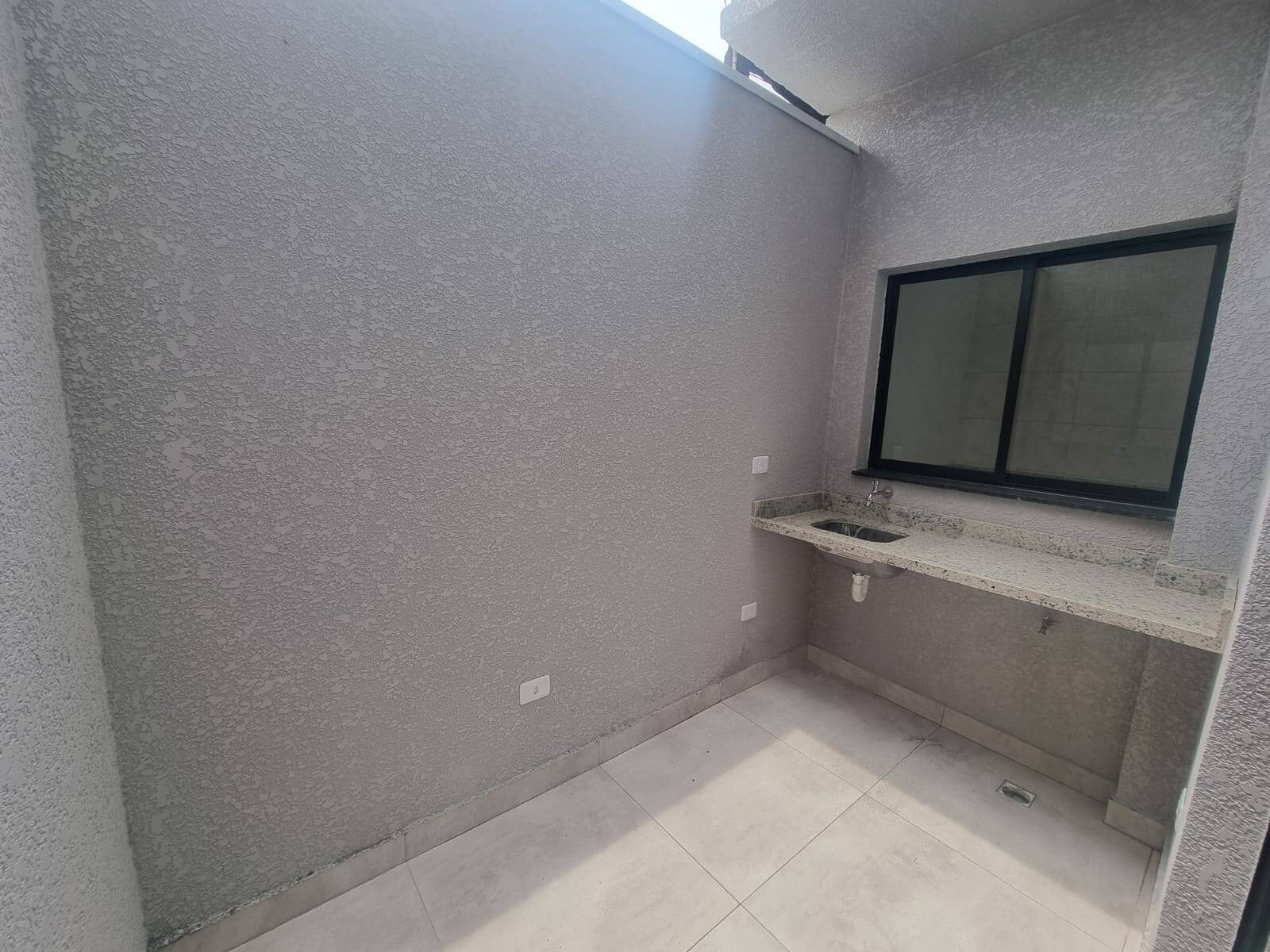 Sobrado à venda com 2 quartos, 75m² - Foto 4