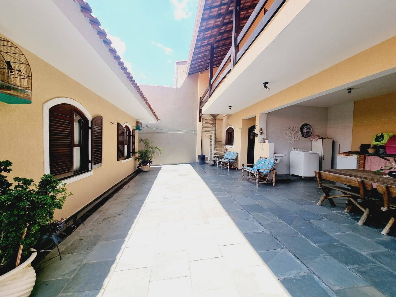 Casa à venda com 3 quartos, 240m² - Foto 6