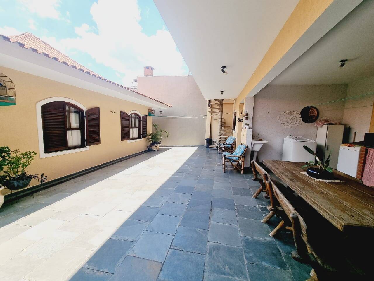 Casa à venda com 3 quartos, 240m² - Foto 7