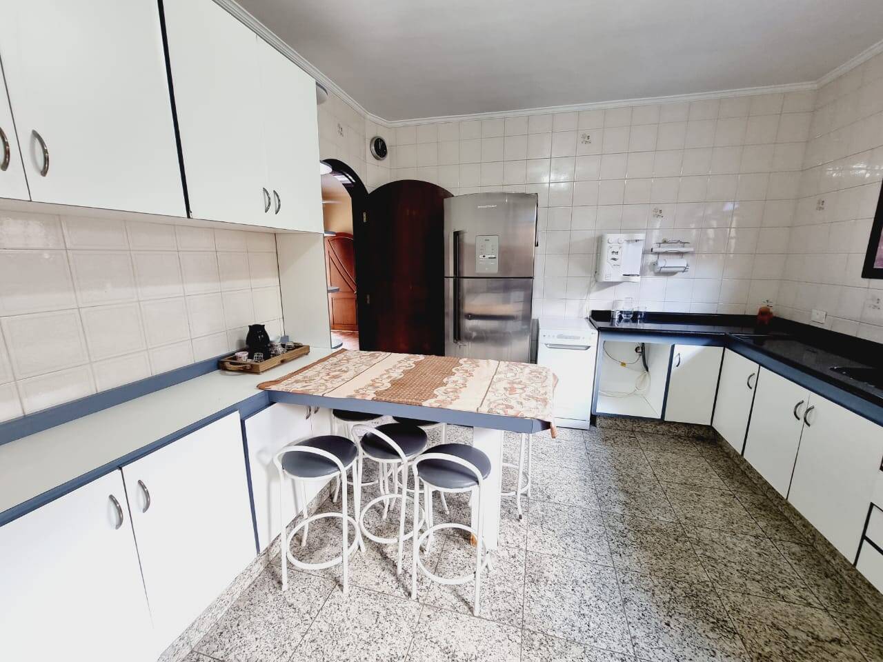 Casa à venda com 3 quartos, 240m² - Foto 18