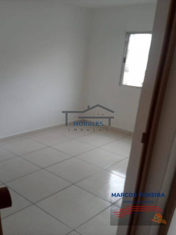 Apartamento à venda com 2 quartos, 45m² - Foto 15