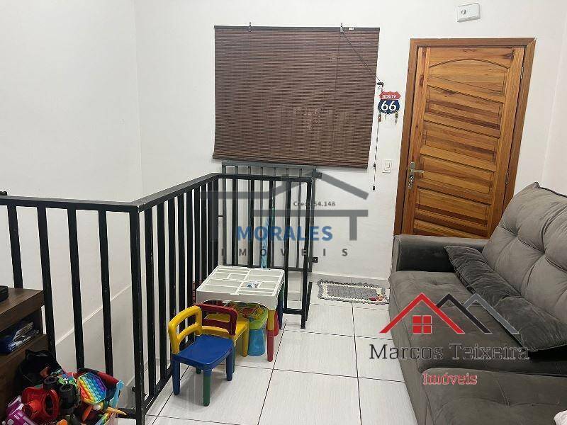 Casa à venda com 2 quartos, 165m² - Foto 3