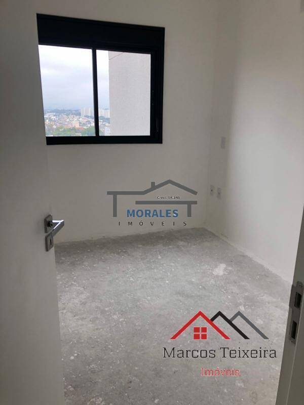 Apartamento à venda com 2 quartos, 64m² - Foto 11