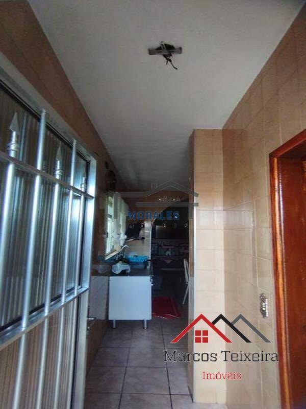 Casa à venda com 3 quartos, 100m² - Foto 16