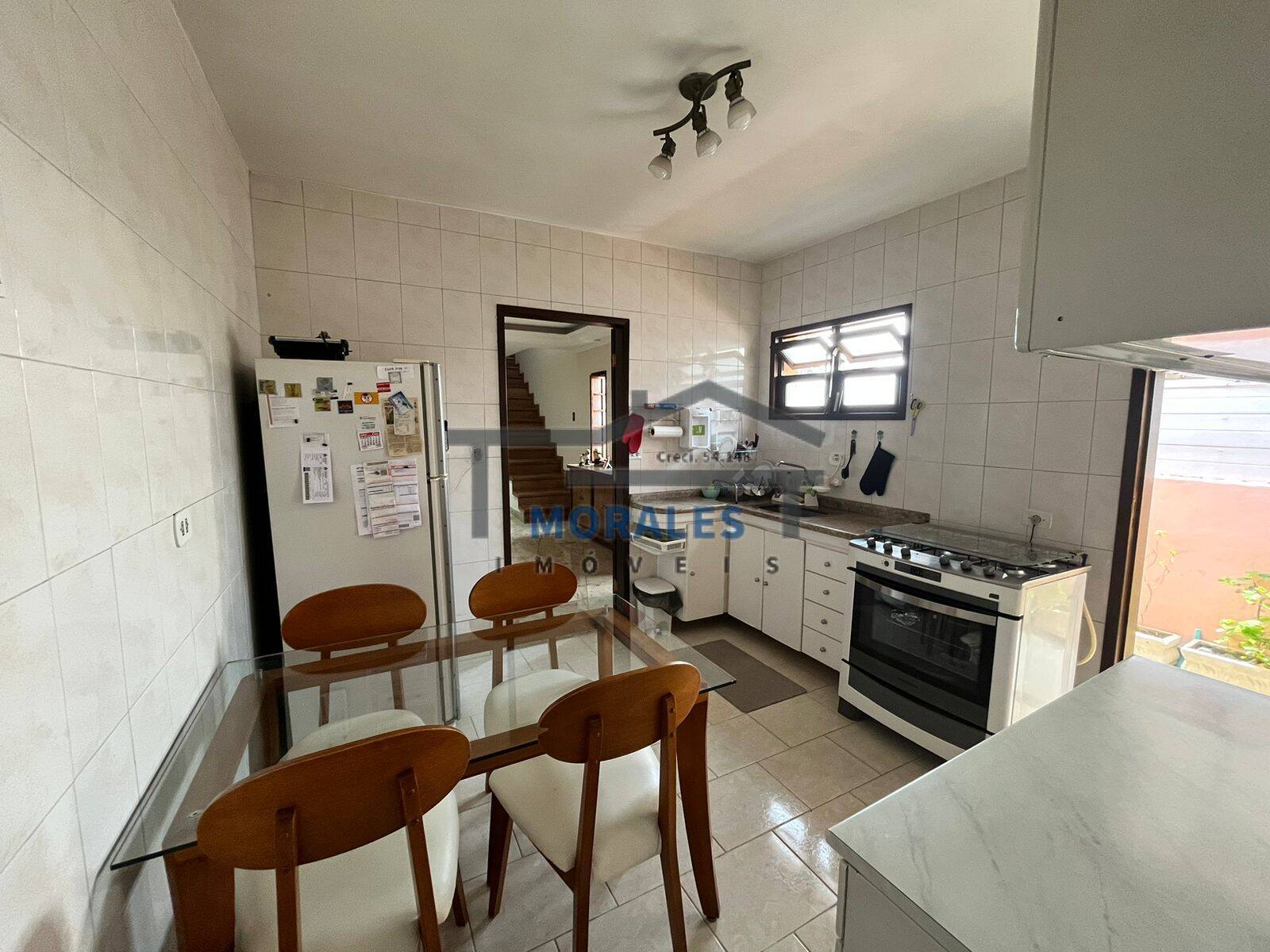 Sobrado à venda com 4 quartos, 177m² - Foto 3