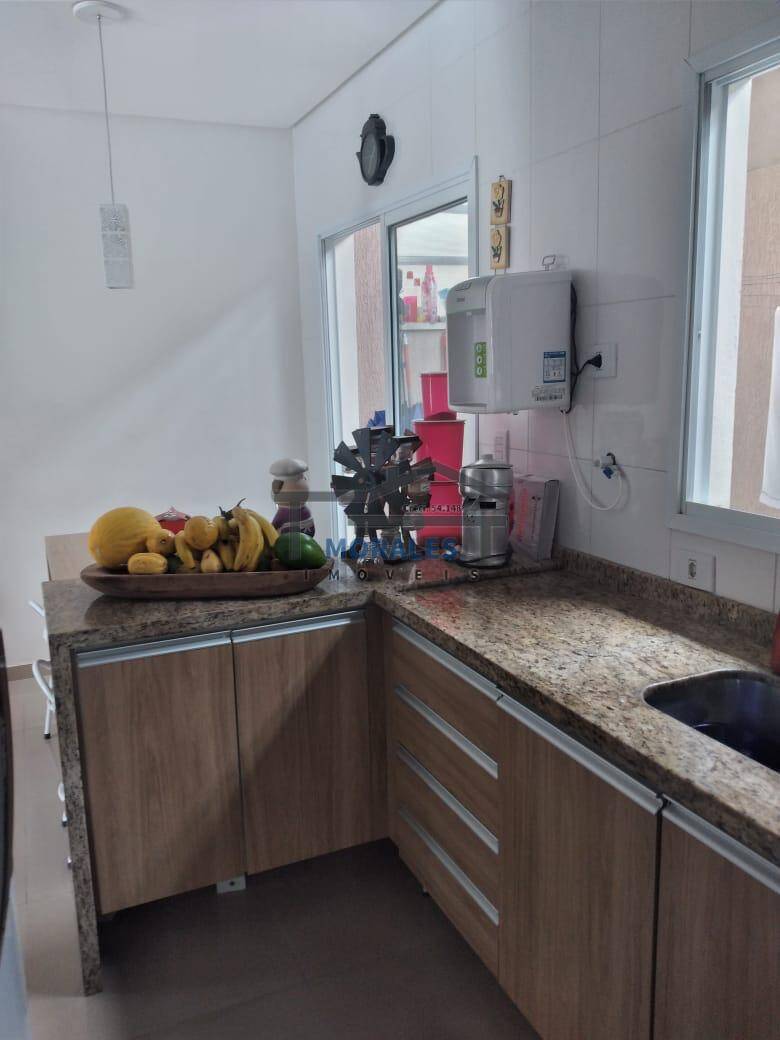 Sobrado à venda com 2 quartos, 66m² - Foto 4