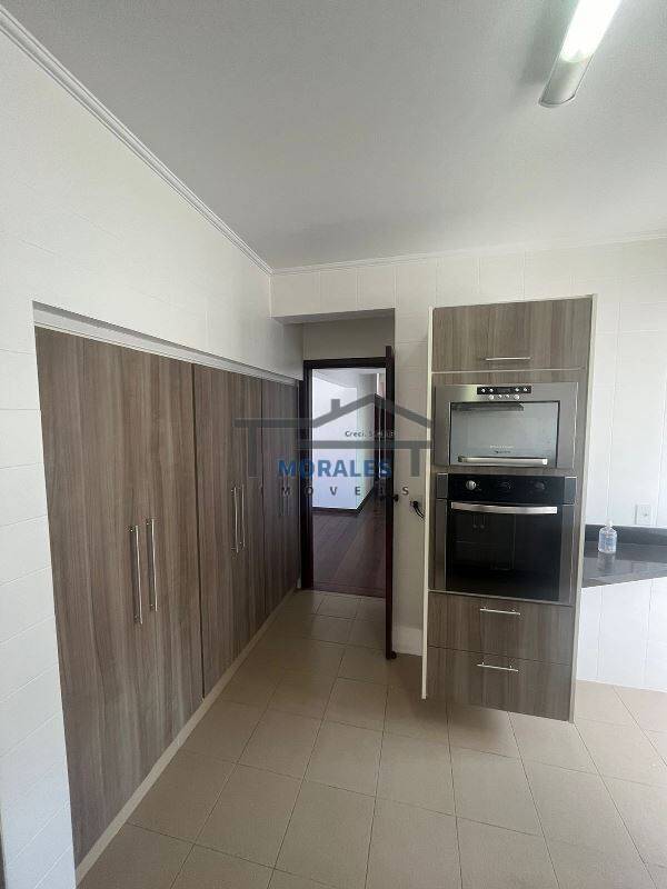 Apartamento à venda com 3 quartos, 140m² - Foto 5