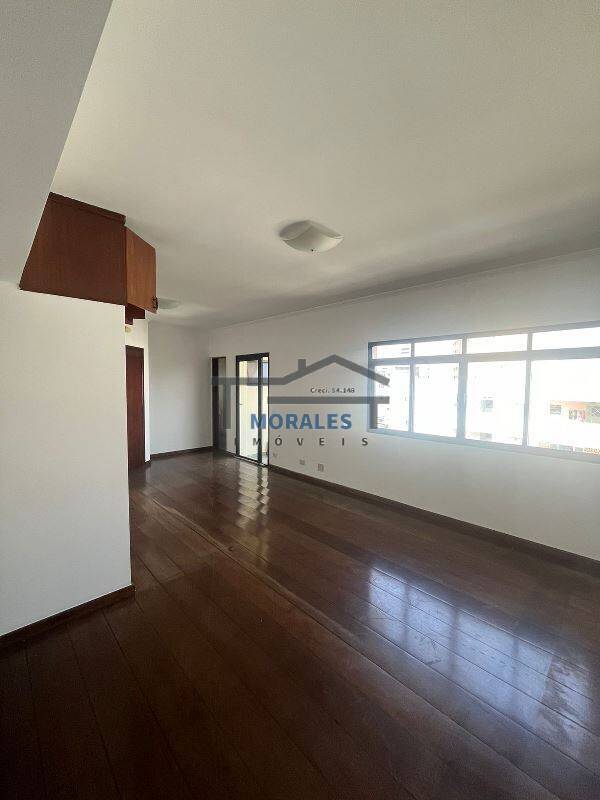 Apartamento à venda com 3 quartos, 140m² - Foto 7