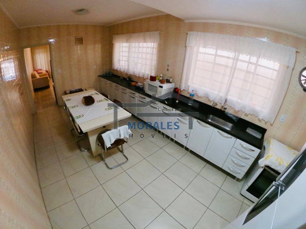 Apartamento à venda com 3 quartos, 125m² - Foto 7