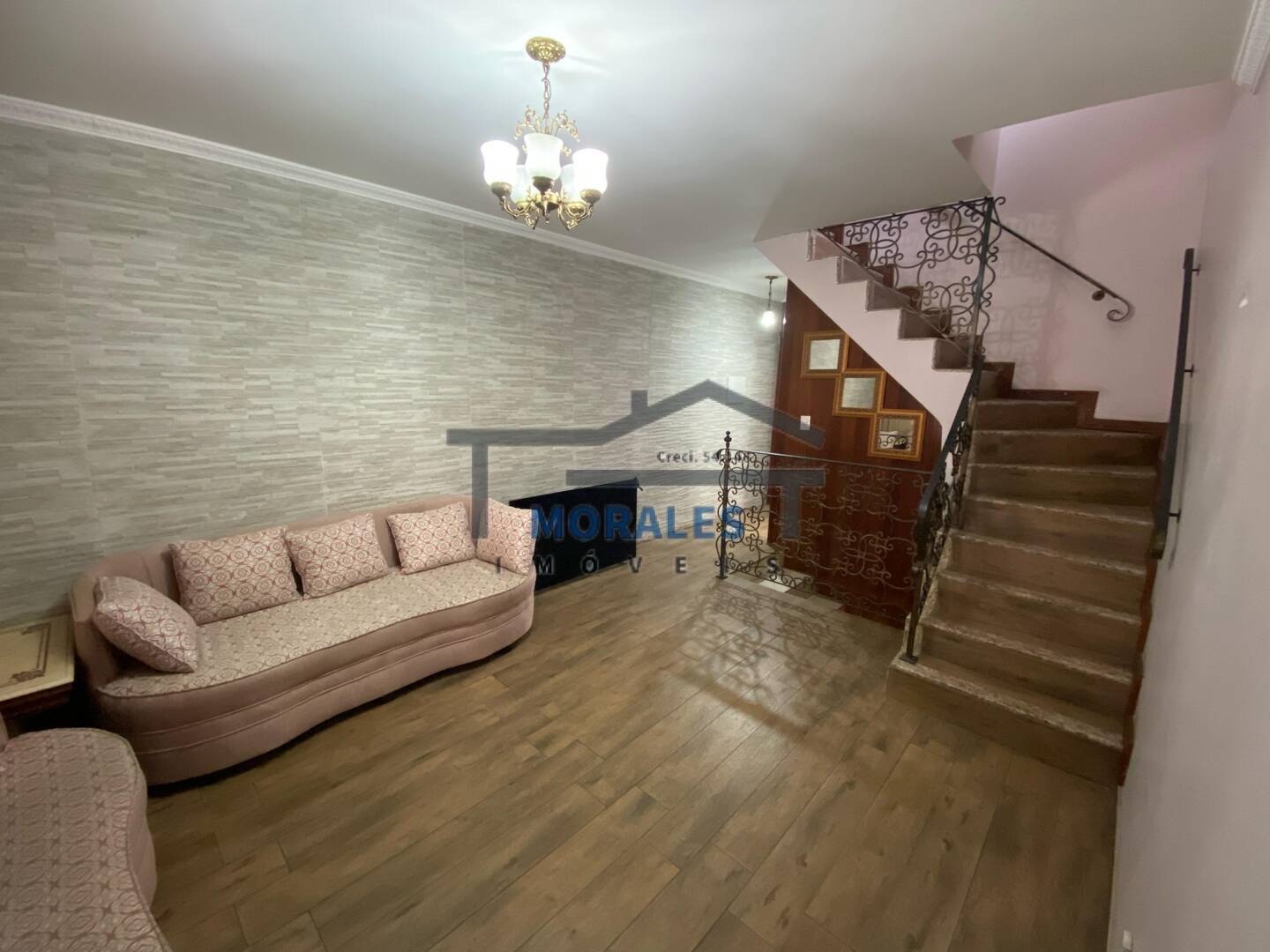 Casa à venda com 4 quartos, 172m² - Foto 1