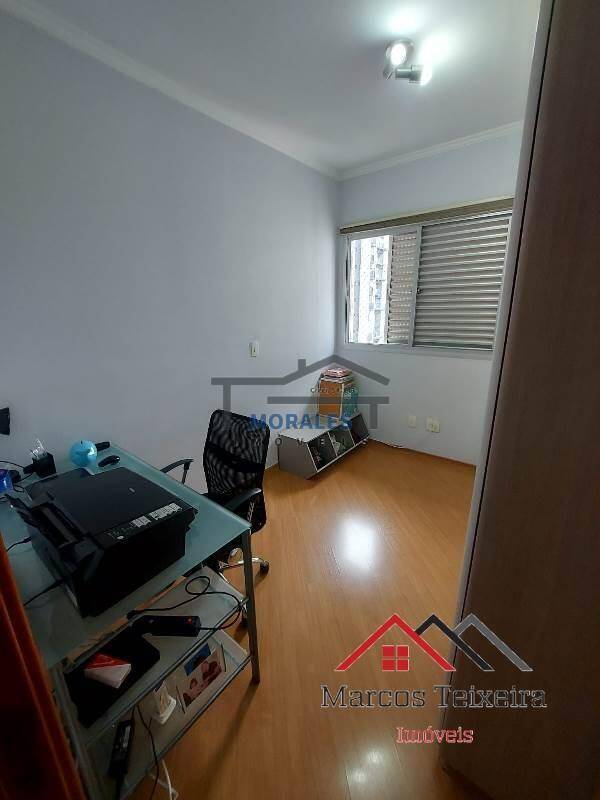 Apartamento à venda com 3 quartos, 97m² - Foto 11