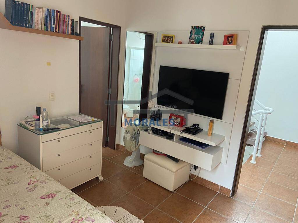 Casa à venda com 3 quartos, 296m² - Foto 22