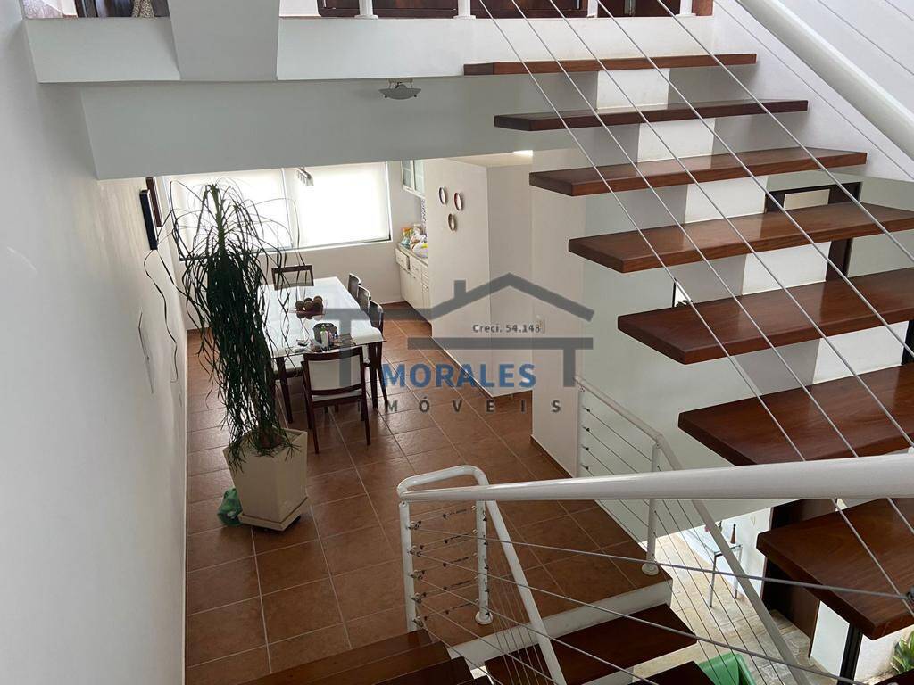 Casa à venda com 3 quartos, 296m² - Foto 14